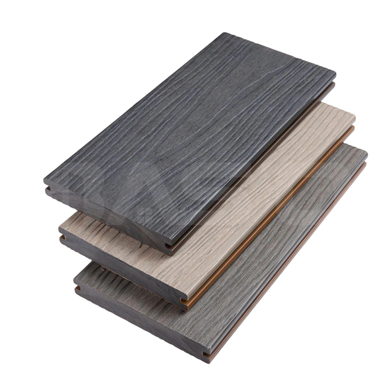 Co-Extrusion Decking vs Classic WPC Decking: Quod valet sumptus?